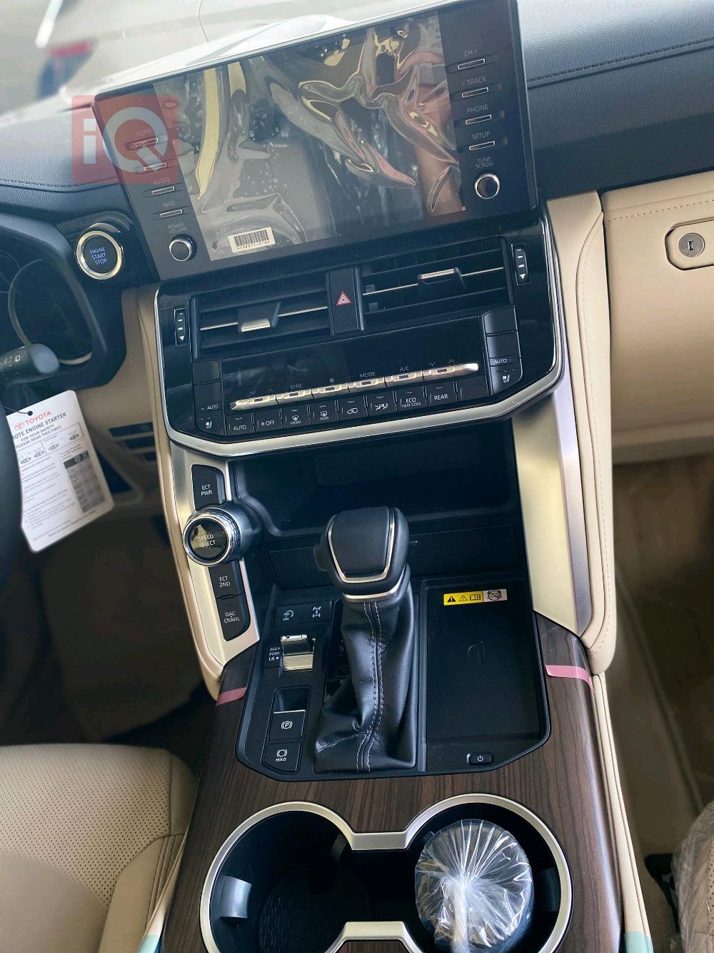 تويوتا لاندكروزر